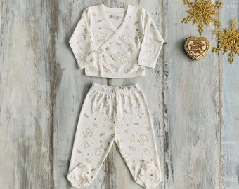 Organic Cotton Holiday Kimono Set with Pants Christmas Baby Set has Kimono Top Pants outfit neutral GOTS Pima Cotton Christmas print pajamas