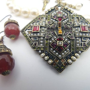 Vintage HEIDI DAUS Art Deco Necklace – Glass Faux Pearls – Convertible Pendant Brooch - Matching Earrings