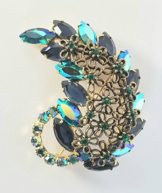 Vintage JULIANA Blue Aurora Borealis Brooch - 196… - image 4