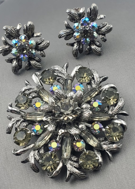 Vintage Selini Tiered Rhinestone & A.B Brooch and… - image 2