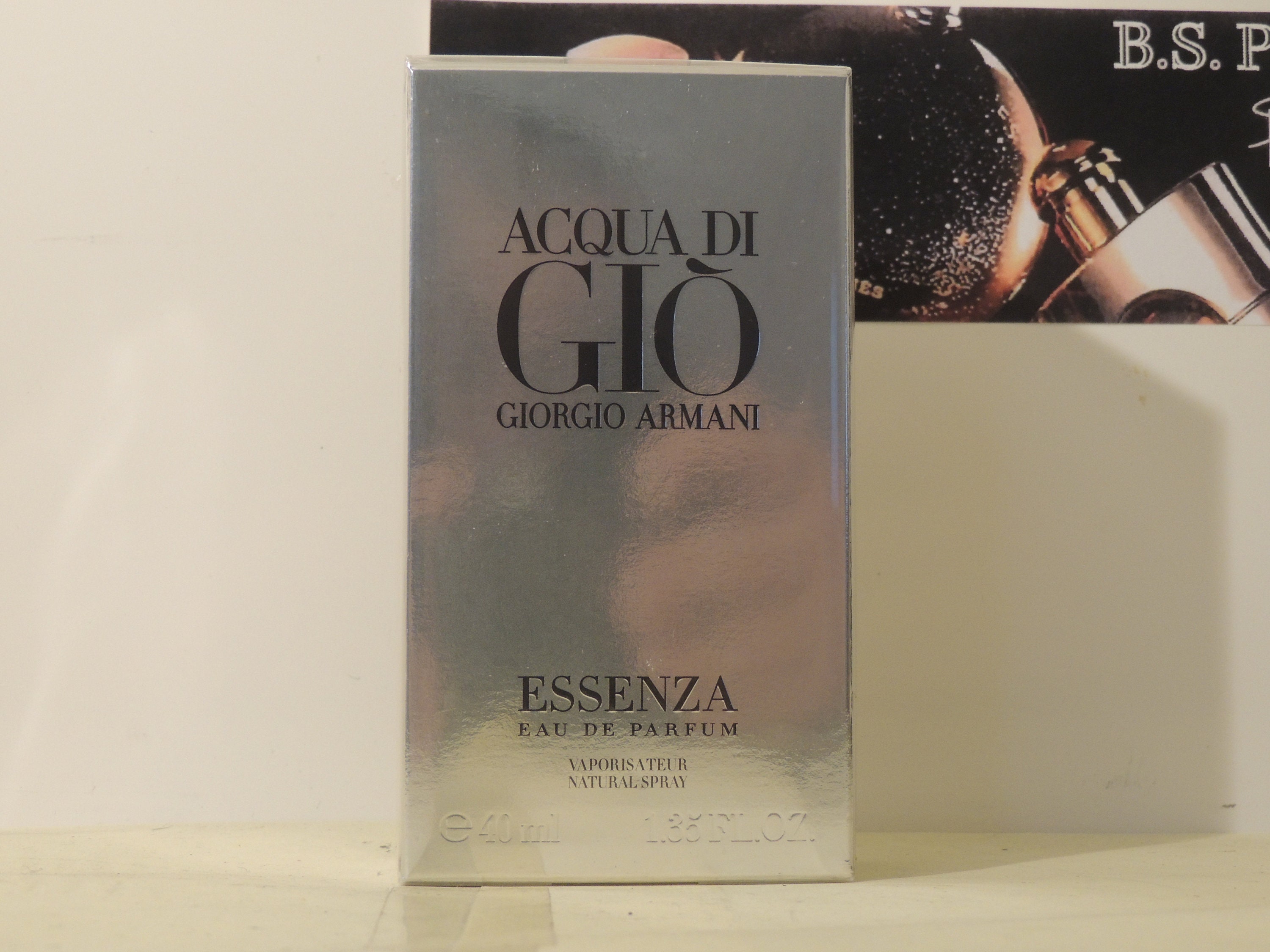 Acqua Di Gio Essenza Giorgio Armani Eau De Parfum 40ml Edp -
