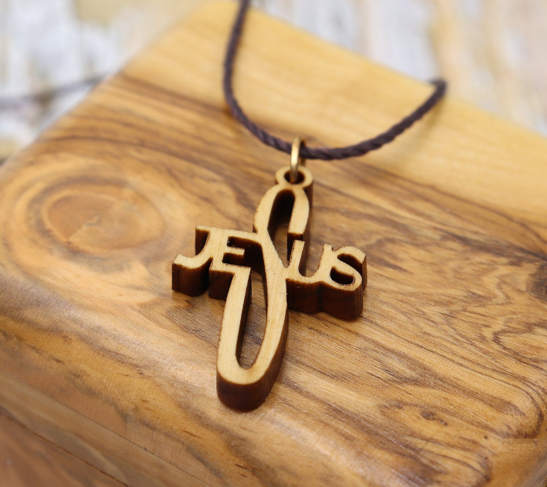 2pcs Handmade Wooden Crosses Christ Ornaments Crucifix Jesus