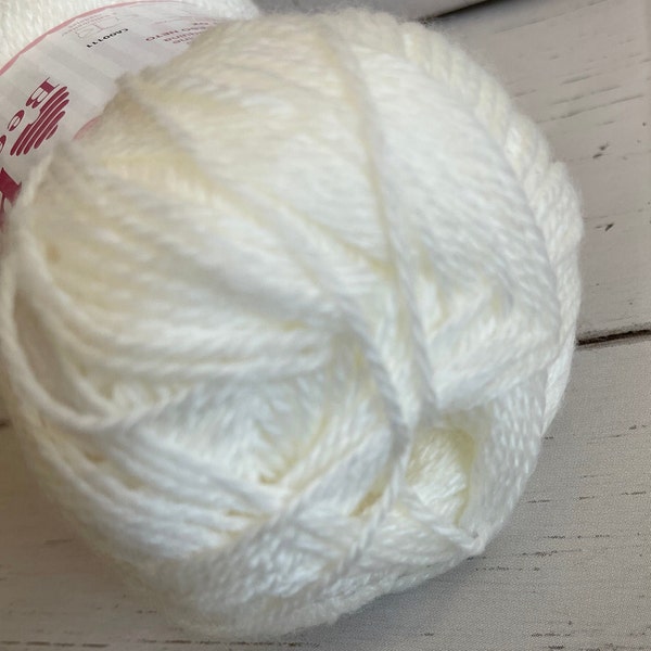 Vintage Lace Yarn ~ Patons ~ Beehive Baby Sport