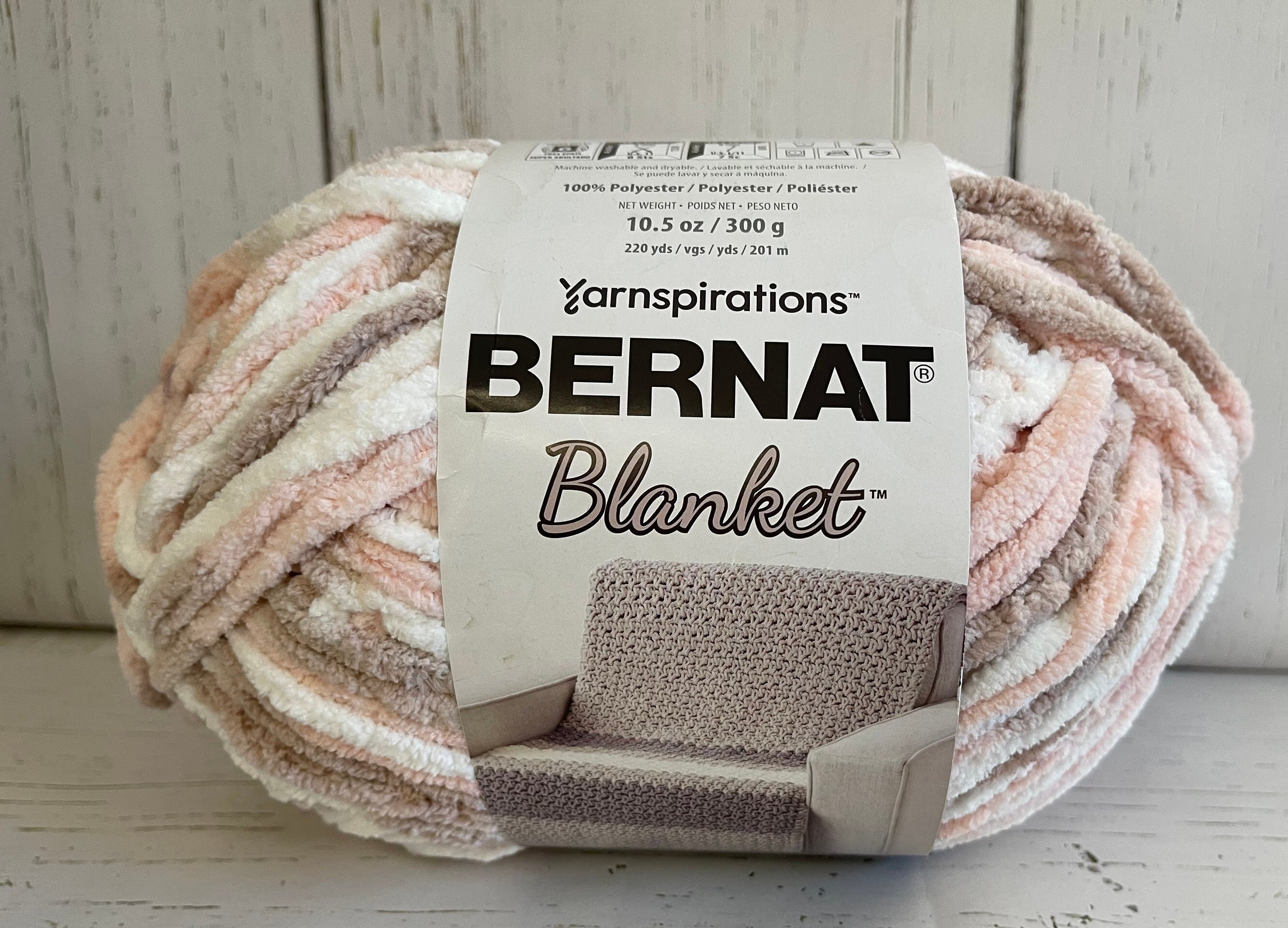 SALMON SAND VARG Bernat Baby Blanket 10.5oz 300g 220 Yards 201m
