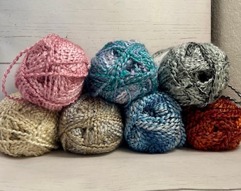 Textured Bulky Yarn: Loops & Threads, Acrylic Polyester Blend
