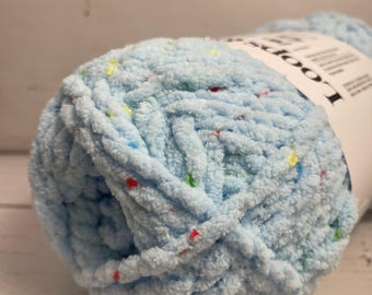 Fluffy Flecks Yarn: Loops & Threads Bulky Polyester, 126 yds