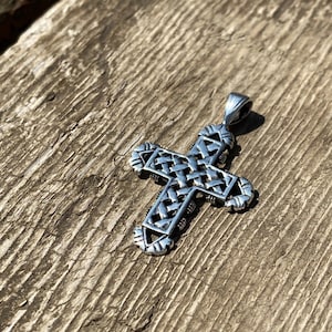 Vintage 925 sterling silver large Intricate Celtic cross Necklace pendant