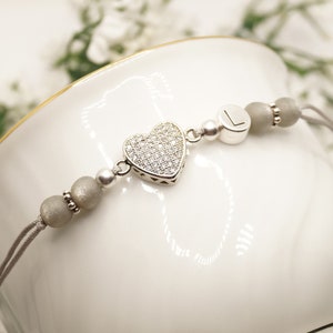 Armband Buchstabe personalisiert, Freundschaftsarmband Herz und Initiale, Geschenk beste Freundin, Armband für Schwester, Mutter, Kollegin