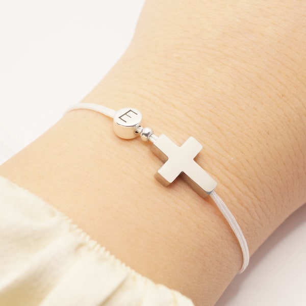 Kreuz Armband mit Buchstabe, Kommunion Geschenk, Konfirmation Geschenk, Armband Firmung, Taufarmband, Christlicher Schmuck, personalisiert