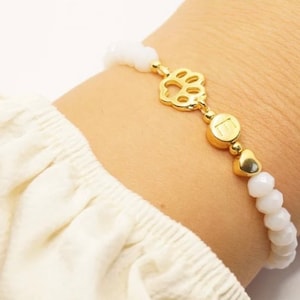 Pulseira com pata e letra, pulseira personalizada, pulseira cachorro gato animal de estimação, pata de cachorro, presente para dono de animal de estimação, cor selecionável