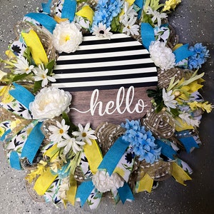 Hello Hello Beautiful everyday Wreath