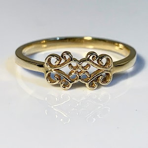 14kt Yellow Gold Scroll Detail Ring