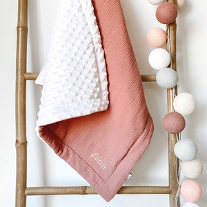 Baby blanket in double gauze and minky, customizable and fleece