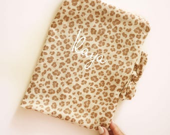 Protège carnet de santé personnalisé prénom | Cadeau de naissance Bébé Garçon et fille | Housse en coton double gaze