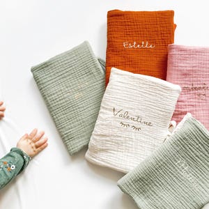Protège carnet de santé personnalisé double gaze - cadeau naissance