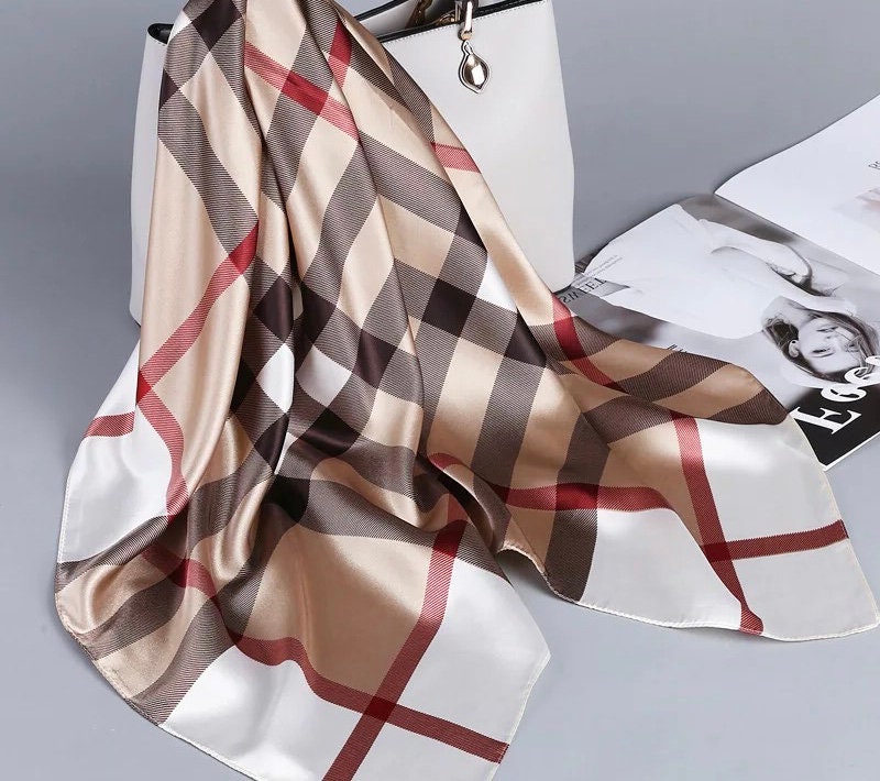 Louis Vuitton Bandeau Necktie Scarf (Bag Scarf) – Elite HNW - High