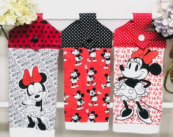 Micky and Minnie hanging Kitchen towel, kitchen towels, Mickey & Minnie Mouse print design, kitchen linens, Kitchen decor.