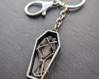 Coffin lovers keyring