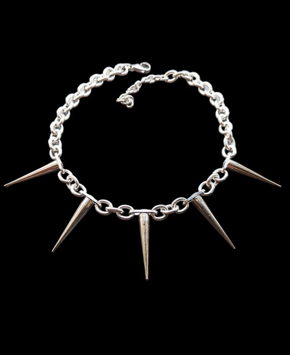 Collar con pinchos de Beast Unleashed Collar con pinchos de Beast Unleashed