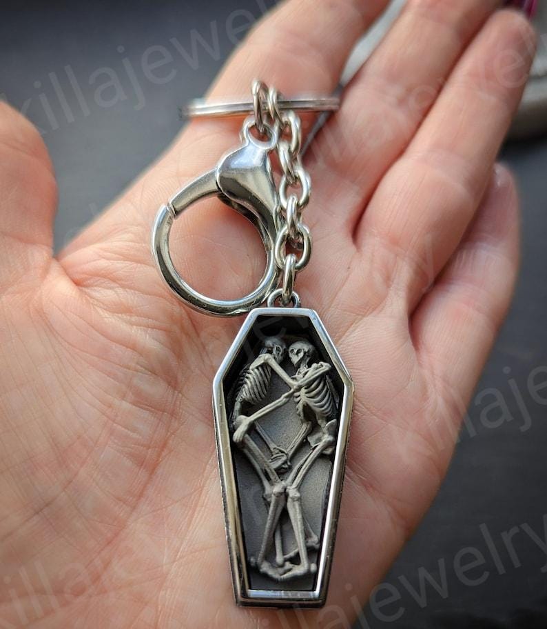 Coffin Lovers Keyring - Etsy