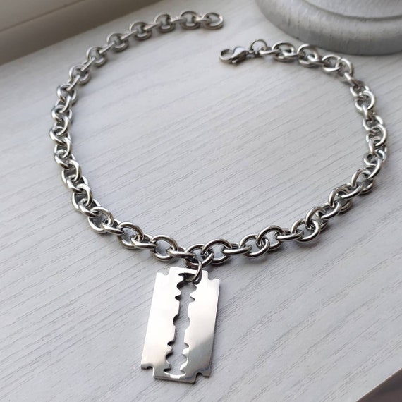 Punk Rock Emo Goth Silver Chunky Chain & Razor Blade Necklace