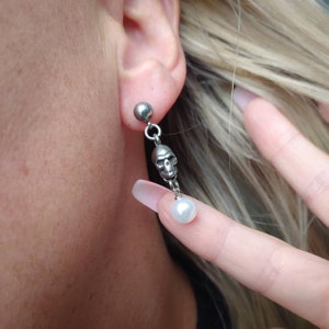 Skull and pearl earrings, punk pearl earrings, skull earring, punk jewellery, goth jewelry,  emo, alternative, mens earring,  womens jewelry
