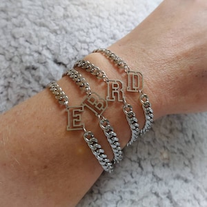 Pulsera inicial, Joyería inicial, joyería personalizada, pulsera personalizada, joyería de nombre, pulsera de cadena de bordillo, pulsera de cadena de plata