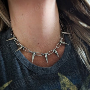 Spike rivet punk necklace
