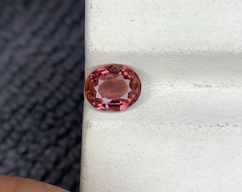 Bruinroze ovale spinel-edelsteen: 0,70 karaat losse edelsteen voor sieraden