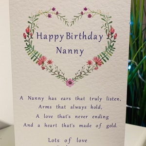 Cartão de feliz aniversário para babá/nanny/vovó/avó com coração floral