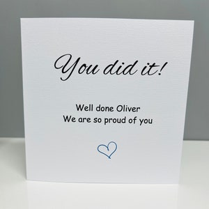 Vous l'avez fait ! Félicitations. Bien joué. Une carte de vœux pour toutes les occasions. Réussite de votre permis de conduire, réussite à vos examens, nouvel emploi. Tellement fier !