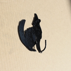 Howling Wolf Metal Hook
