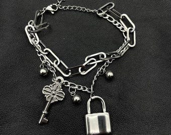 Pulsera con candado y llave
