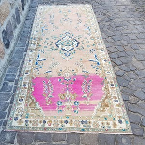 Vintage Persianİ Rug Bohemian Runner Rug, Wool, Muted Pink (Vintage Handmade 9.8 x 3.5 ft) Organic Wool Rug Handwoven Rug Floor Rug Antique image 1