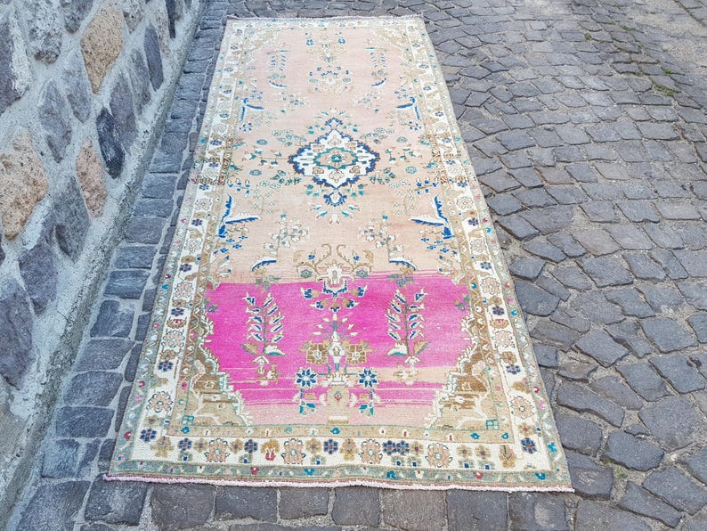 Vintage Persianİ Rug Bohemian Runner Rug, Wool, Muted Pink (Vintage Handmade 9.8 x 3.5 ft) Organic Wool Rug Handwoven Rug Floor Rug Antique image 1