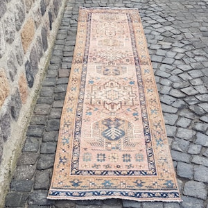 Persian Rug Handknotted Persian Rug Runner: Vintage Turkish Wool Rug (333 x 80 cm)