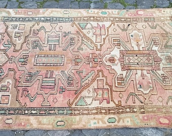 Oushak Runner Rug: Vintage Turkish Bohemian Style (6.5 x 3.4 ft)