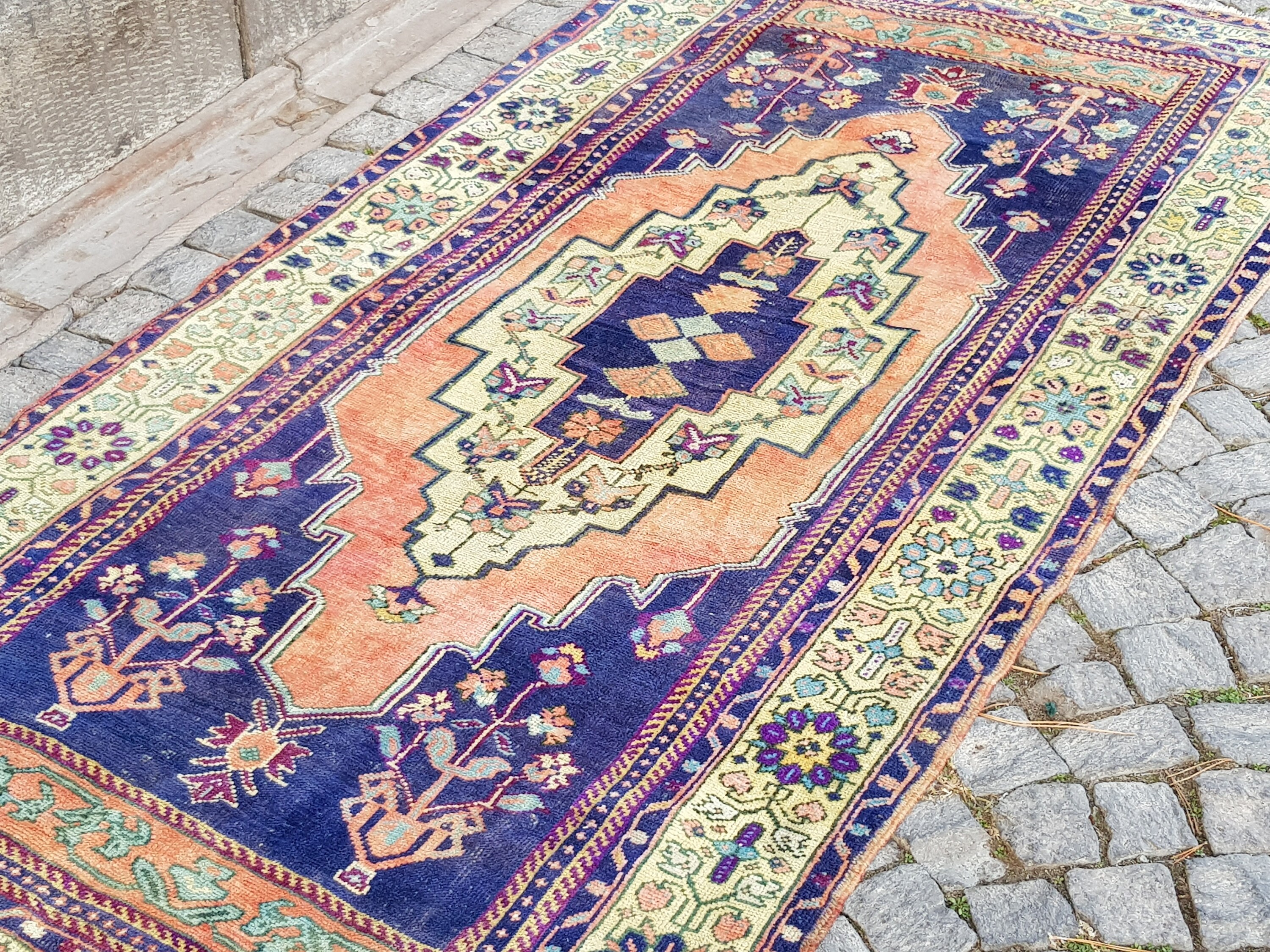 How To Clean Dog Poop From Persian Rug