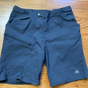 Vintage Y2K Nike ACG Womens Multi Pocket Shorts