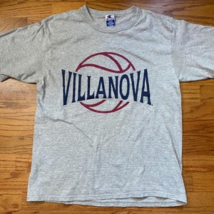Vintage 90s Champion Villanova Basketball Tee
