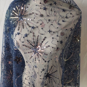 Tissu en dentelle à broderies exquiste, étoiles, lune, bleu marine, tulle doux, dentelle de mariage, robe de mariée en dentelle, largeur 51 po.