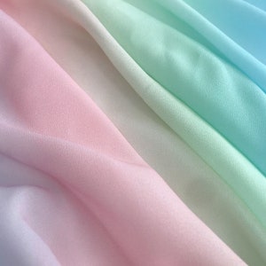 Chiffon met kleurverloop kleurrijke ombre zachte chiffonstof voor meisjesjurk, zomerjurk, poppenjurk, achtergronddecoratie op maat gesneden