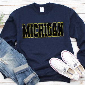 michigan crewneck sweatshirt // cute trendy summer vintage college student gift