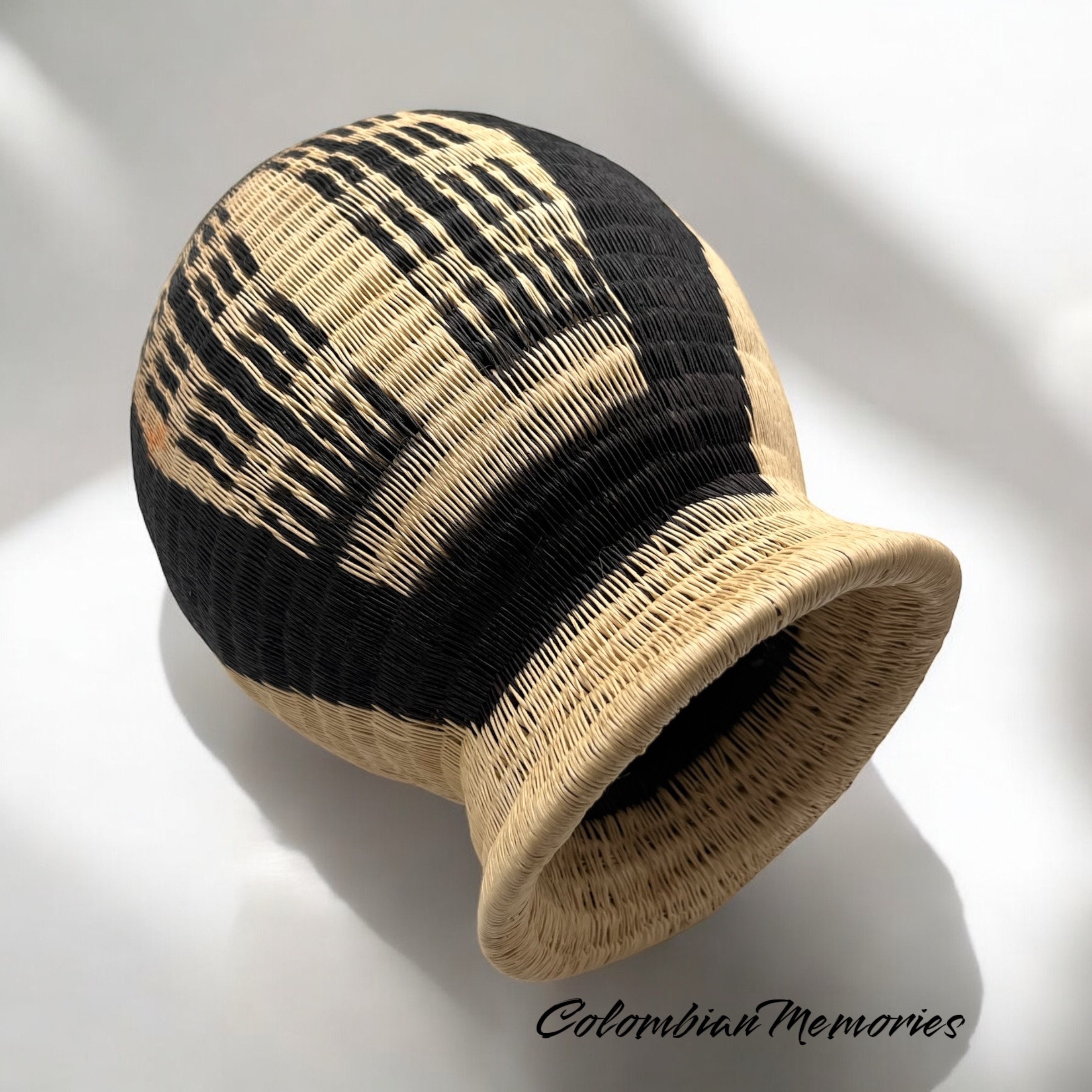 Authentic Handwoven Werregue Basket - Colombian Artisan Craft
