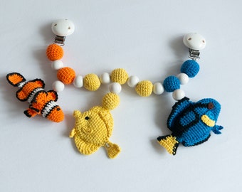 Stroller chain colorful fishes crochet pattern, instruction pendant colorful fishes, hanging fishes, DIY Baby chain in yellow blue orange