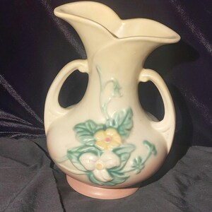 Vintage Hull Art Pottery  - Wildflower W-series Yellow and Dusty Rose #W-8 - 7 1/2&quot; Vase - 1946-1947
