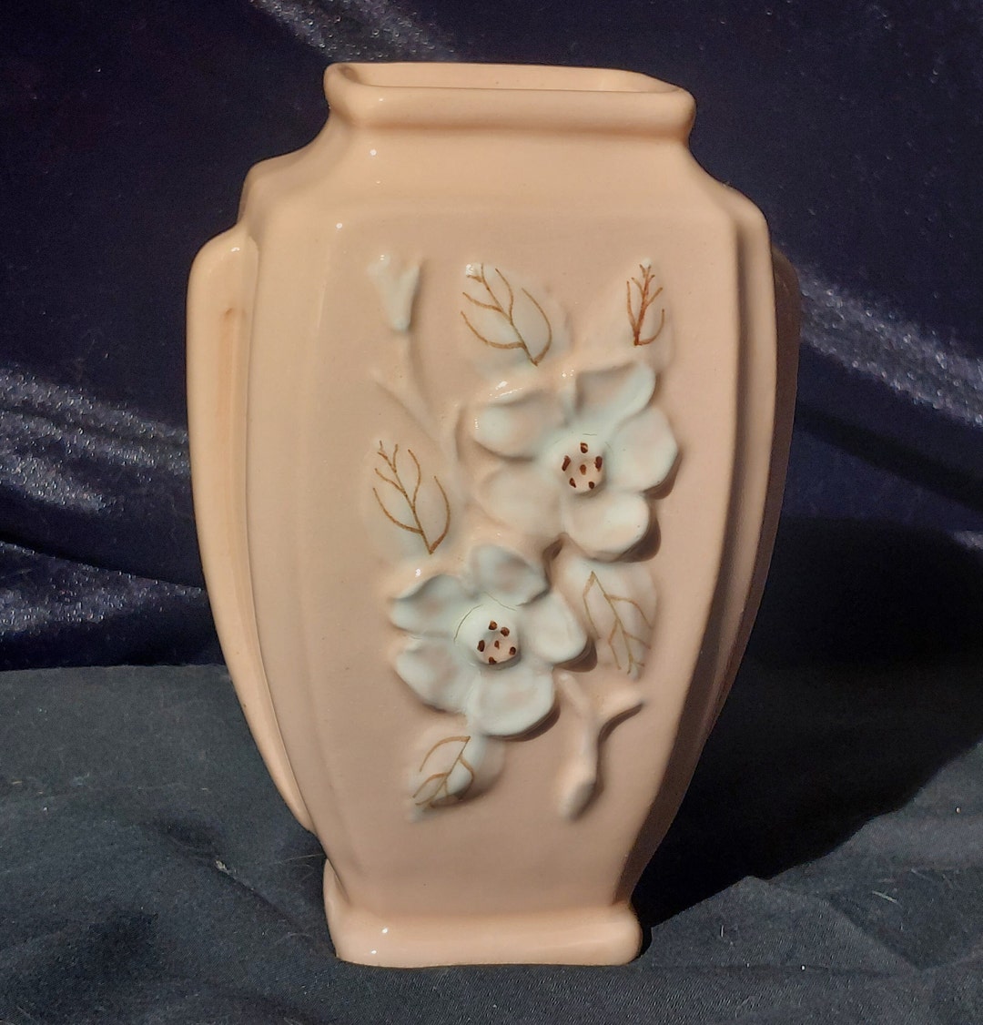 Vintage Hull Art Pottery Rosella Pattern R1 5 Vase White Floral on Coral Body 1946 Etsy