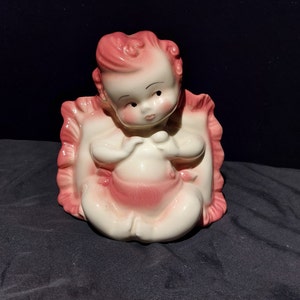 Vintage Hull Art Pottery - Novelties - Pattern #92 - Gloss Red 5 1/2&quot; Baby with Pillow Planter - 1951