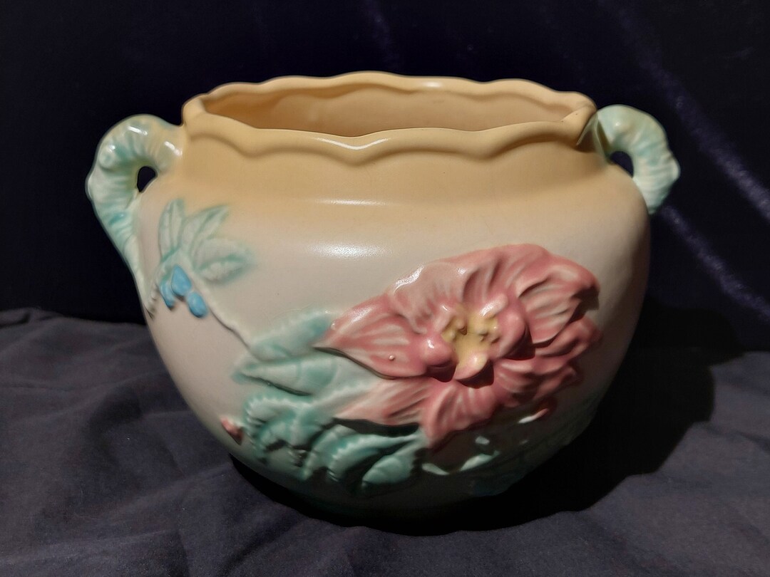 Vintage Hull Art Pottery - Pre-1950 Woodland - Harvest