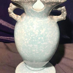 Vintage Hull Art Pottery - Royal - Woodland - #W4 - Gloss Turquoise with White Spatter & Airbrushed Charcoal Edges - 6 1/2&quot; Vase - 1955-&#39;57